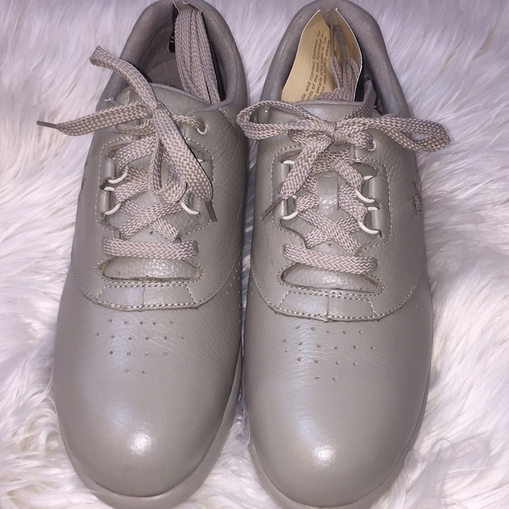 P. W. Minor clay color therapeutic shoes. NWT.